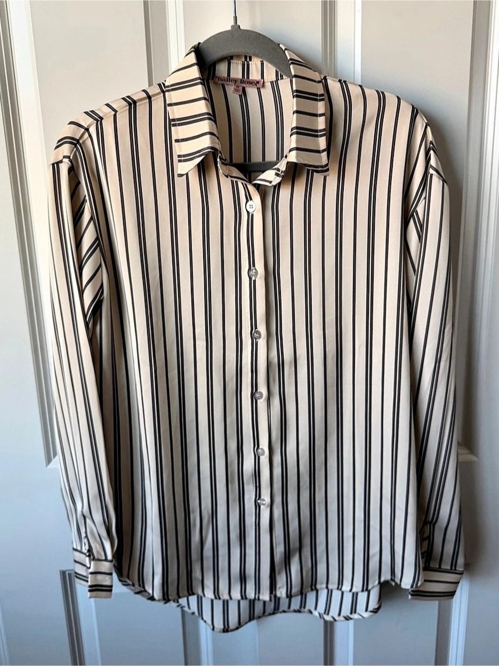 Bailey Rose Cream Black Striped Satin Button Down Shirt XS